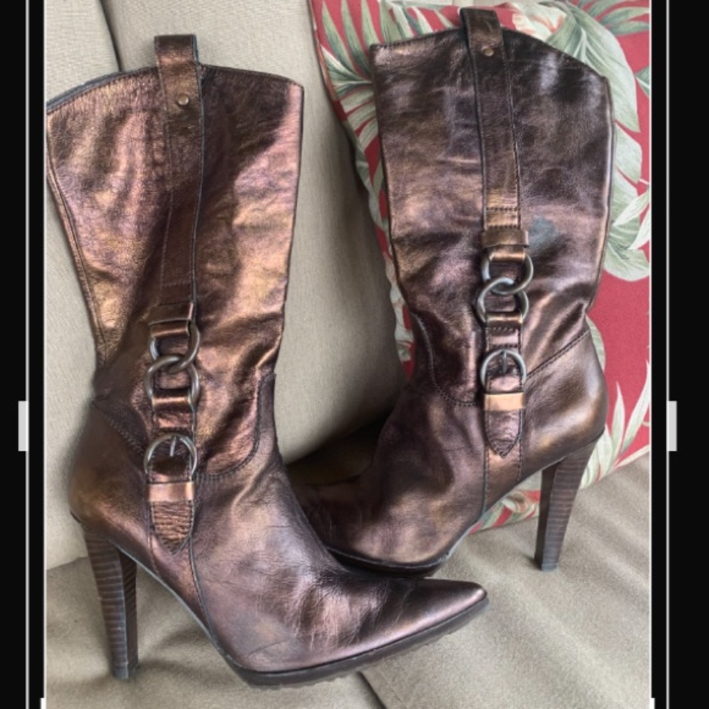 Nine West 7 1/2 bronze heeled cowboy boots pointed